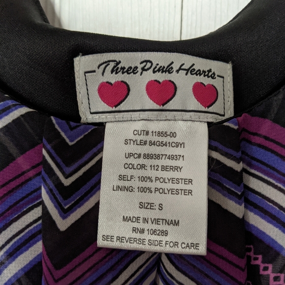 Three Pink Hearts EUC  pink purple white and black chevron pattern dress Size s - Picture 3 of 3